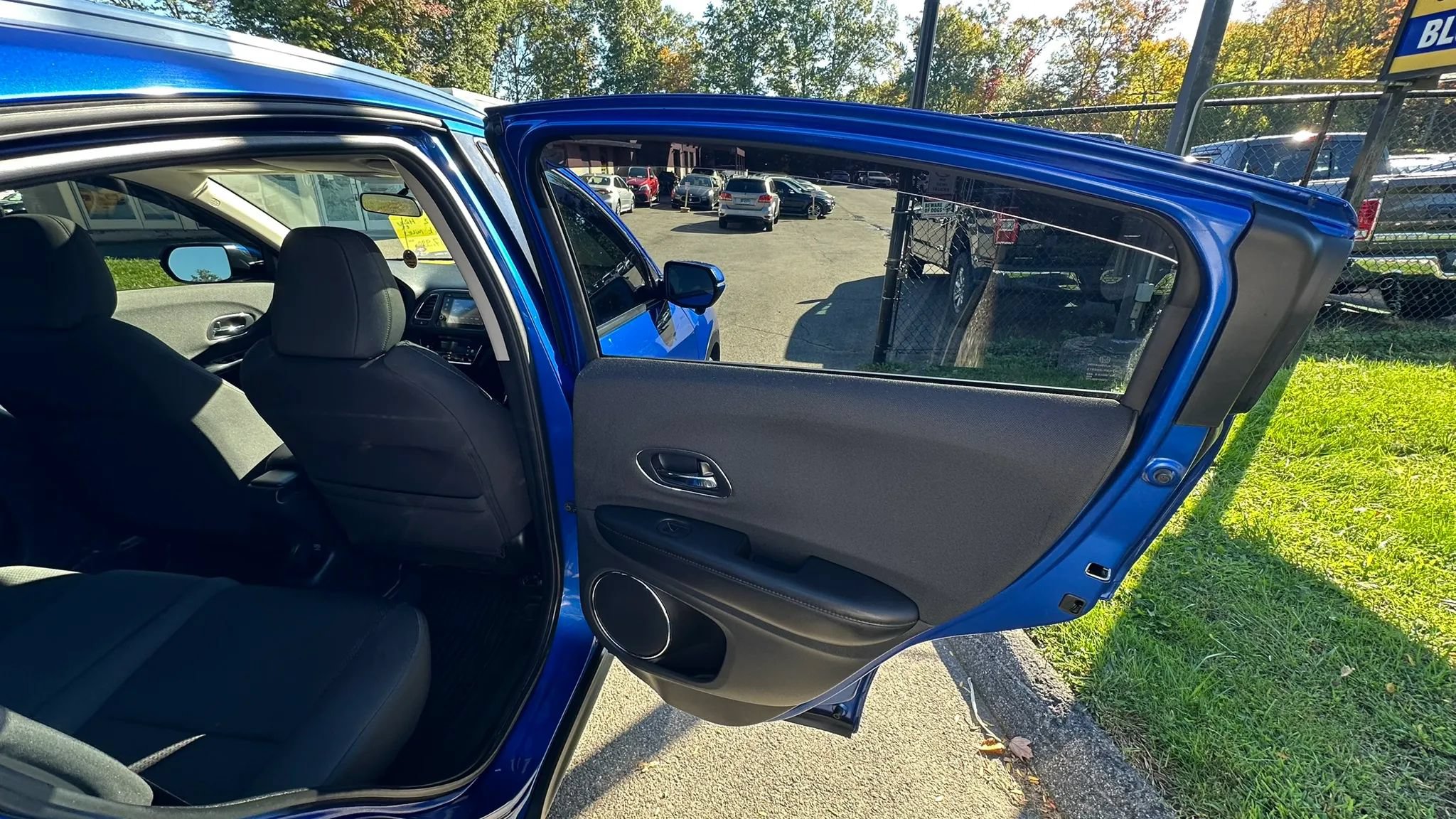 Used 2022 Honda HR-V EX image 35