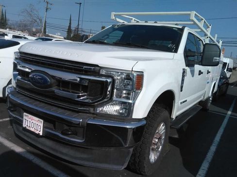 Used 2021 Ford F350 XLT image 1