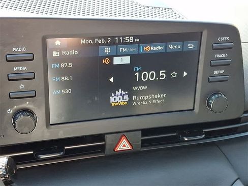 Used 2025 Hyundai Elantra Sport image 17