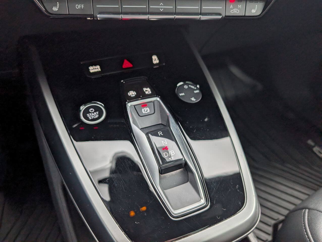 Used 2023 Audi Q4 e-tron Premium w/ Convenience Package AWD/4WD image 14