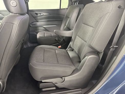 Used 2024 Chevrolet Traverse LT w/ LPO, Floor Liner Package FWD image 22