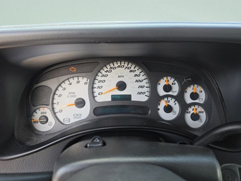 Used 2004 Chevrolet Silverado 1500 SS AWD/4WD image 26