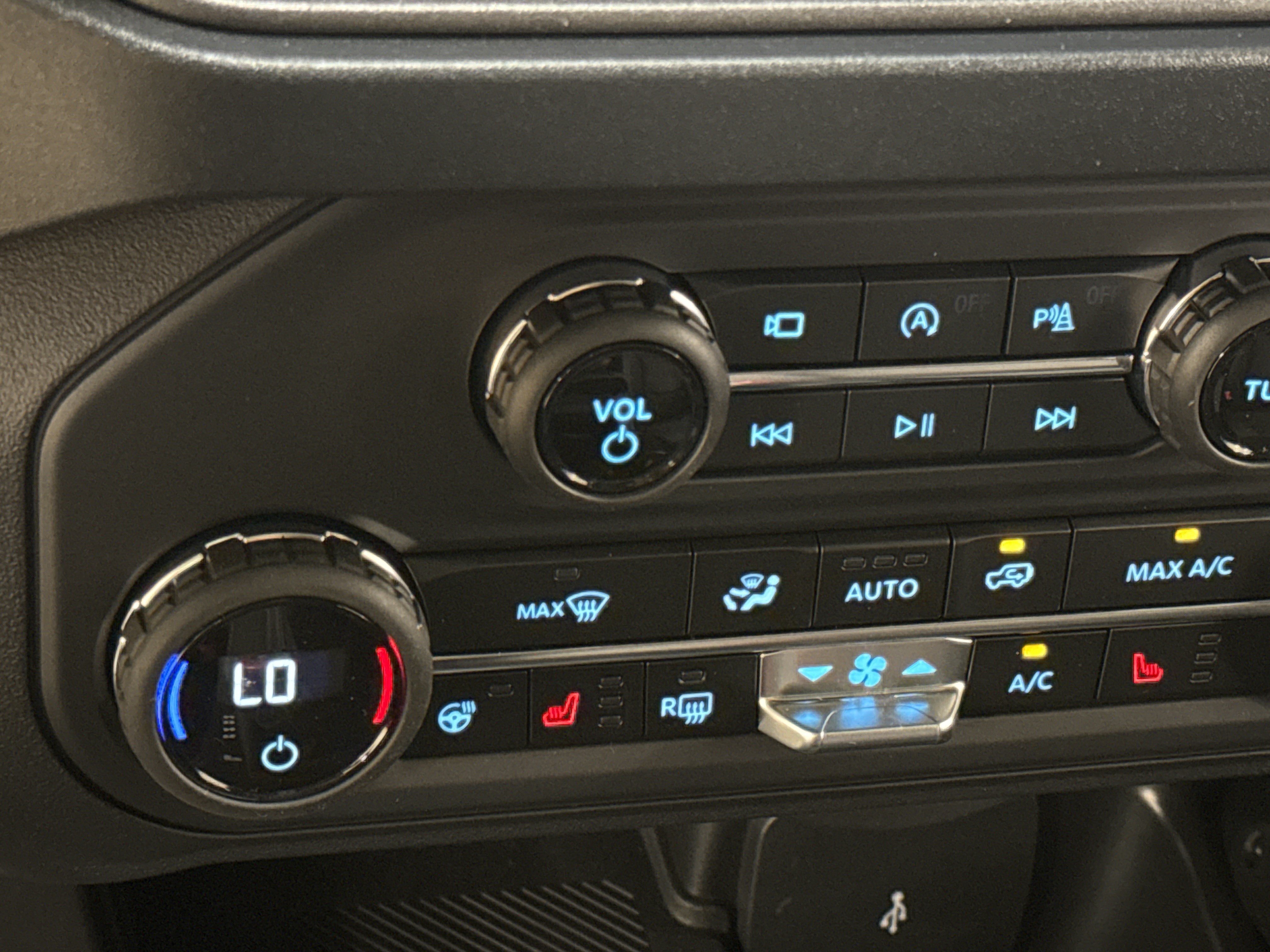 New 2026 Ford Bronco Raptor w/ Interior Carbon Fiber Pack AWD/4WD image 27