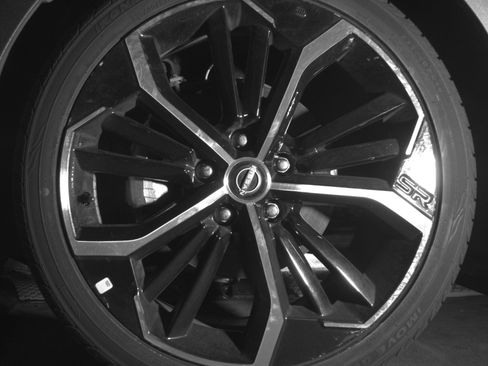 Used 2025 Nissan Altima 2.5 SR FWD image 12