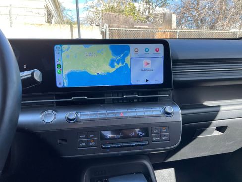 Used 2025 Hyundai Kona SEL image 21