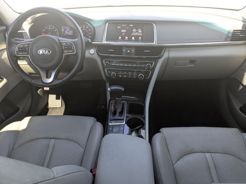 Used 2018 Kia Optima EX image 16