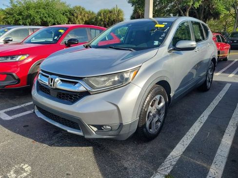 Used 2018 Honda CR-V EX image 3