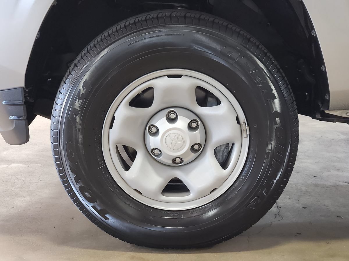 Used 2022 Toyota Tacoma SR w/ SR Convenience Package RWD image 26