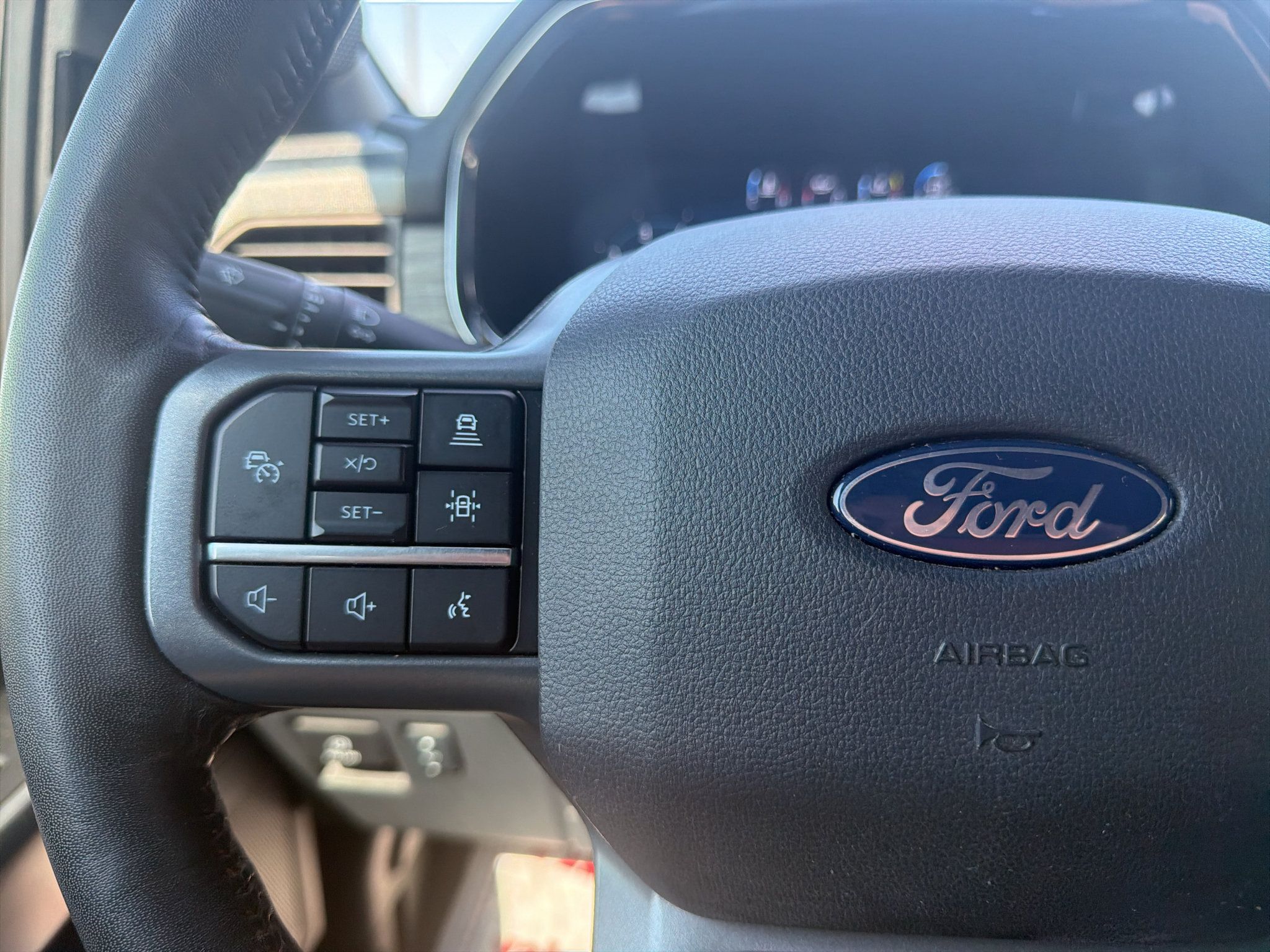 Used 2024 Ford F150 Lariat w/ FX4 Off-Road Package AWD/4WD image 27