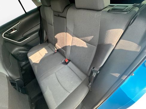 Used 2019 Toyota RAV4 XLE w/ Convenience Package FWD image 26