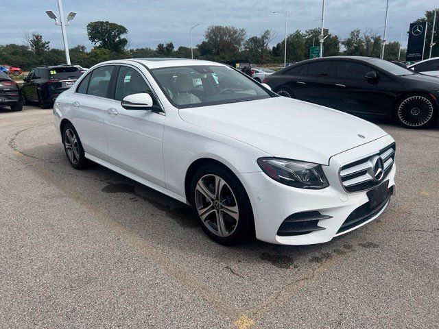 Certified 2018 Mercedes-Benz E 300 4MATIC image 4