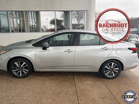 Used 2021 Nissan Versa SV image 8