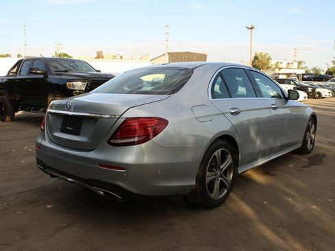 Used 2017 Mercedes-Benz E 300 image 32