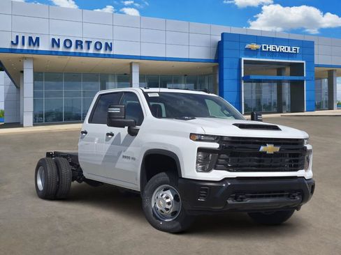 New 2026 Chevrolet Silverado 3500 W/T w/ WT Convenience Package AWD/4WD image 1