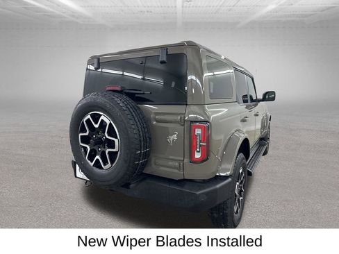 Used 2025 Ford Bronco Outer Banks AWD/4WD image 13