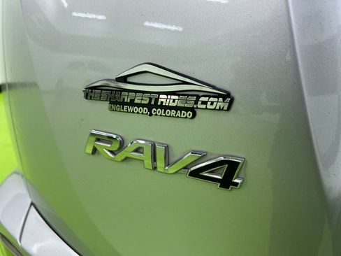 Used 2016 Toyota RAV4 XLE AWD/4WD image 12