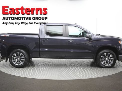 Used 2023 Chevrolet Silverado 1500 LT AWD/4WD image 47