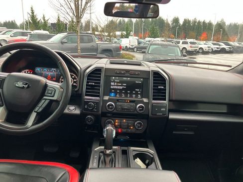 Used 2018 Ford F150 Lariat w/ Equipment Group 502A Luxury image 6