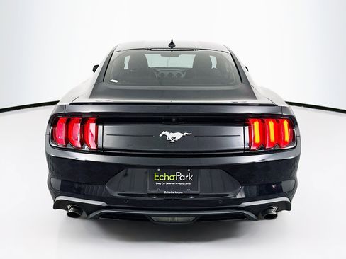 Used 2022 Ford Mustang Premium image 7