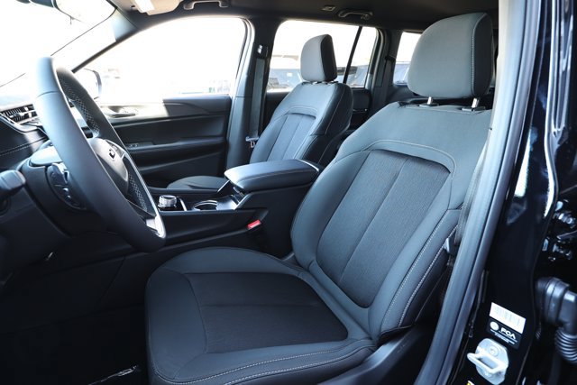 New 2027 Jeep Grand Cherokee Laredo RWD image 24