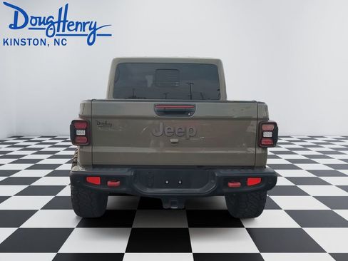 Used 2020 Jeep Gladiator Rubicon AWD/4WD image 4