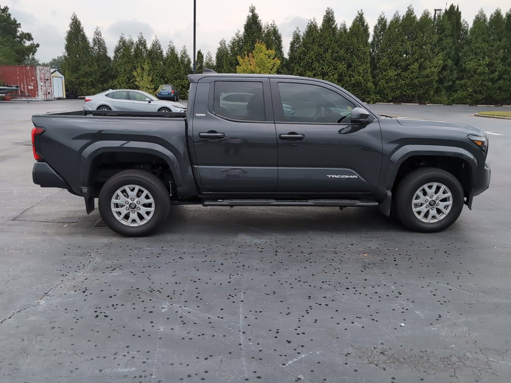 Used 2026 Toyota Tacoma SR5 RWD image 7