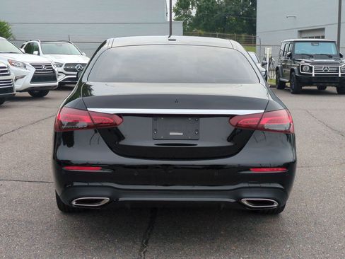 Used 2023 Mercedes-Benz E 350 Sedan image 4