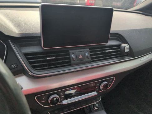 Used 2018 Audi SQ5 Prestige w/ Prestige Package image 12