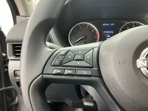 Used 2025 Nissan Sentra S FWD image 17
