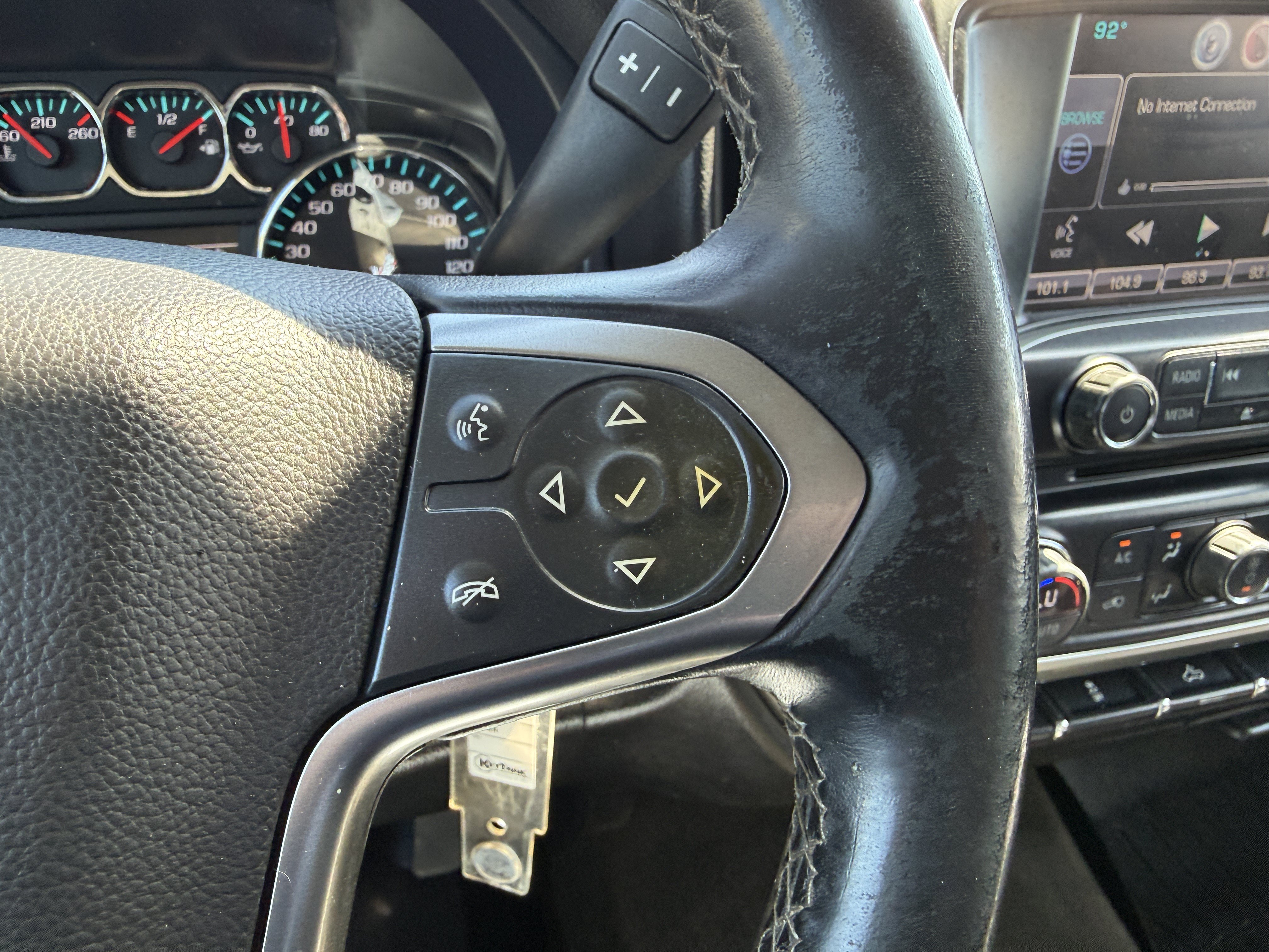 Used 2015 Chevrolet Silverado 1500 LT w/ LT Convenience Package AWD/4WD image 19