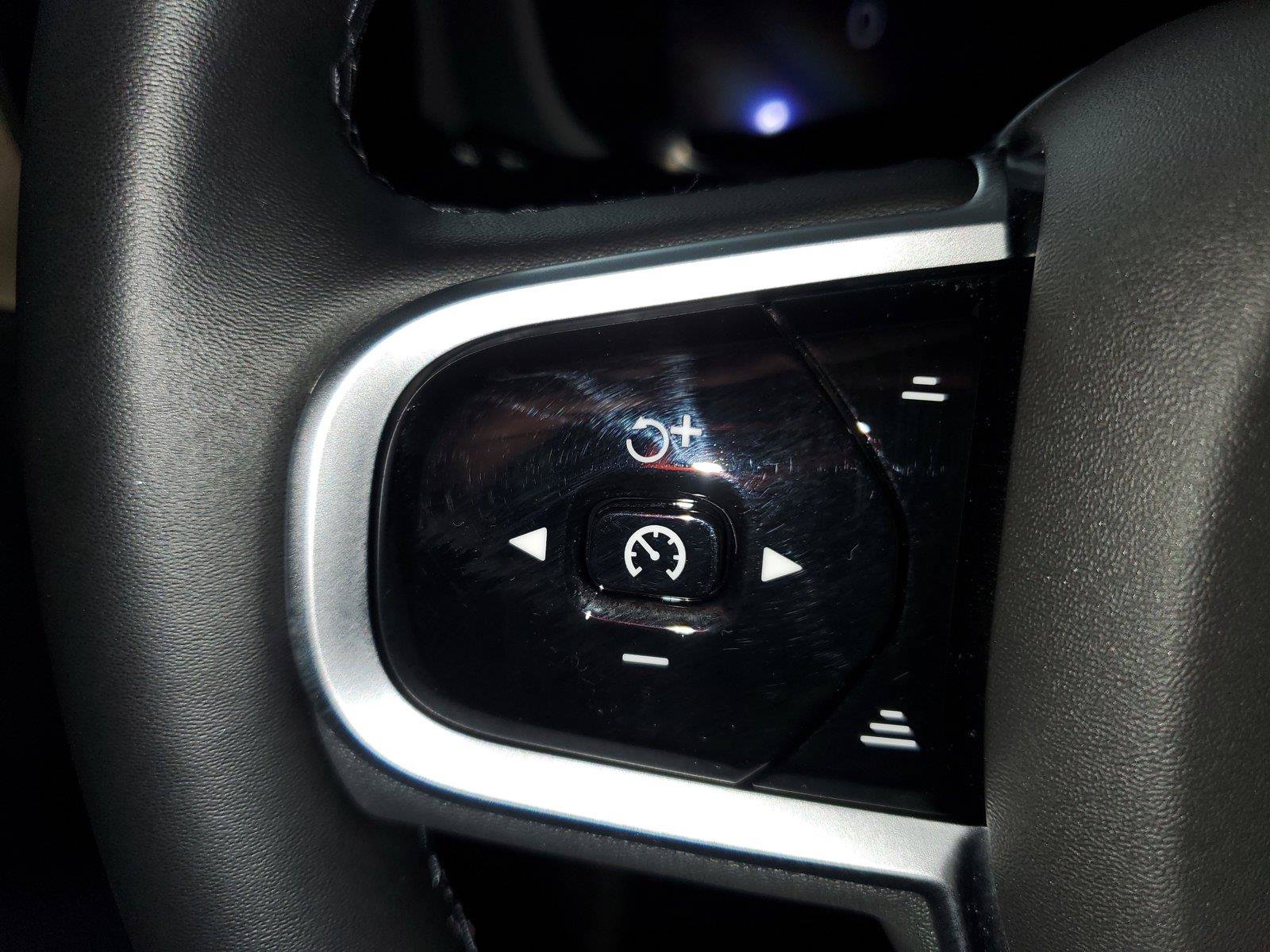 Certified 2026 Volvo XC60 B5 Core AWD/4WD image 26
