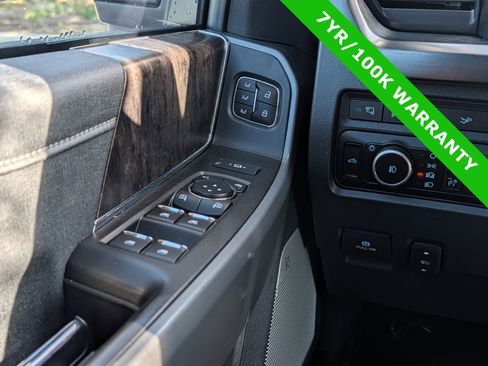 Used 2023 Ford F250 Lariat w/ Sport Appearance Package AWD/4WD image 28