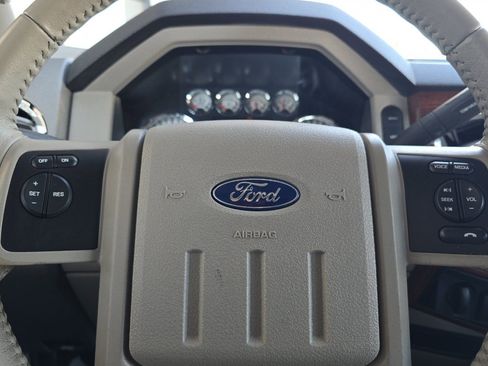 Used 2010 Ford F250 Cabela's AWD/4WD image 22