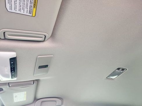 New 2025 Nissan Versa SR w/ Electronics Package image 21