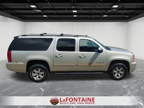 Used 2013 GMC Yukon XL SLT AWD/4WD image 9