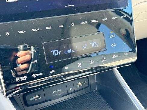 Used 2023 Hyundai Tucson SEL image 16