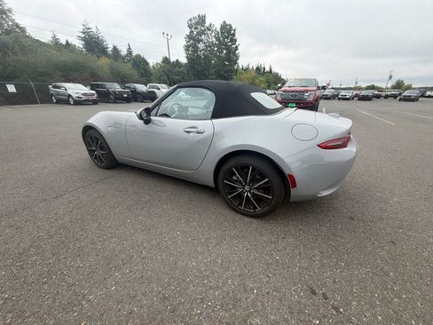 Used 2025 MAZDA MX-5 Miata Grand Touring RWD image 34