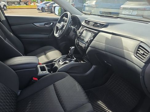 Used 2019 Nissan Rogue SV AWD/4WD image 10