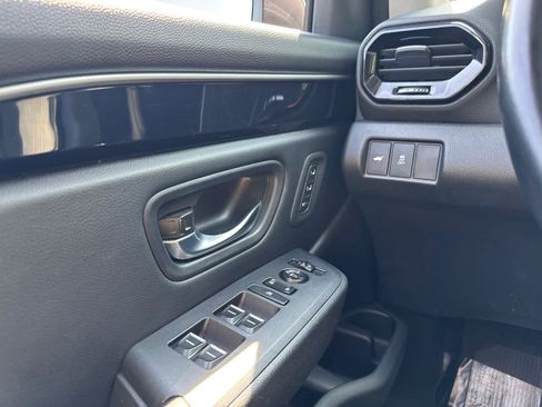 Used 2023 Honda Pilot Touring image 22