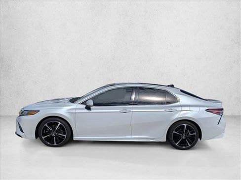 Used 2019 Toyota Camry XSE image 8