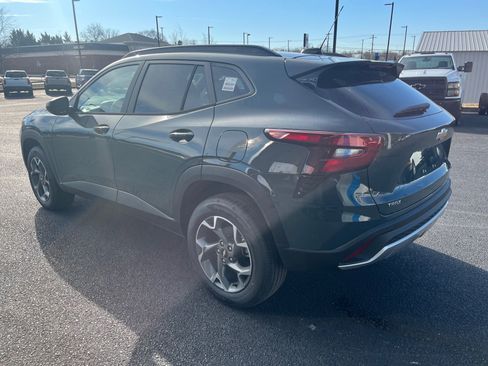 New 2026 Chevrolet Trax LT w/ Driver Confidence Package image 8