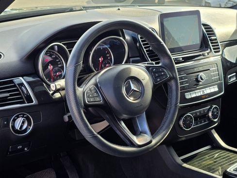 Used 2018 Mercedes-Benz GLE 350 w/ Premium 1 Package image 17