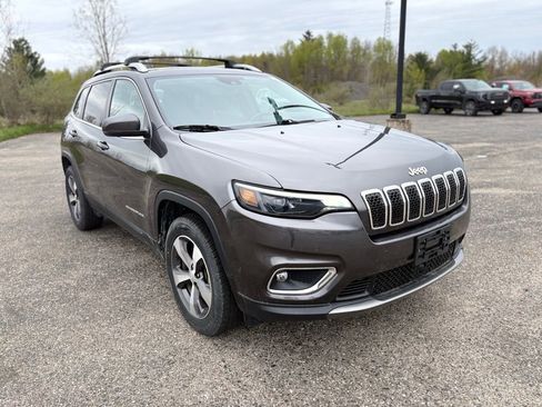 Used 2021 Jeep Cherokee Limited w/ Trailer Tow Group AWD/4WD image 8
