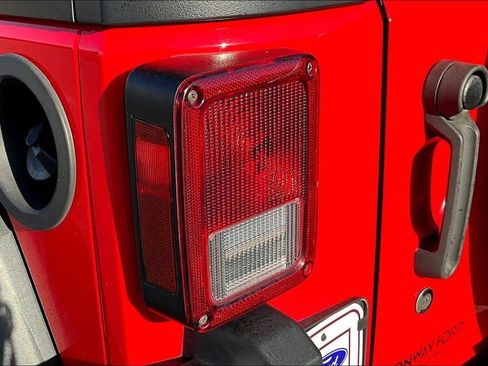 Used 2017 Jeep Wrangler Unlimited Sport w/ Quick Order Package 24S image 23