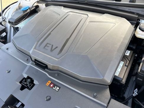 New 2026 Hyundai Ioniq 5 SEL image 14