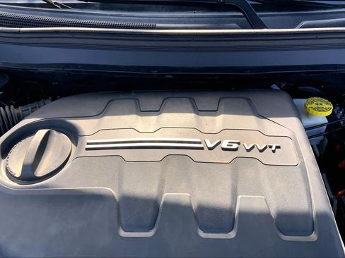 Used 2022 Jeep Cherokee Limited AWD/4WD image 32