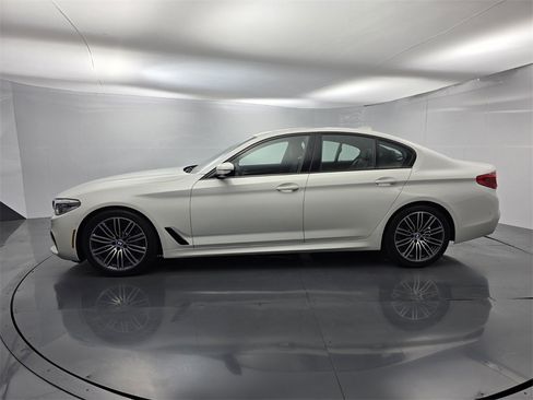 Used 2019 BMW 540i xDrive w/ M Sport Package image 7
