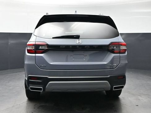Used 2023 Honda Pilot Elite image 6