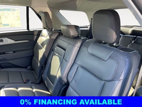 New 2025 Ford Explorer Active w/ Active Comfort Package image 13