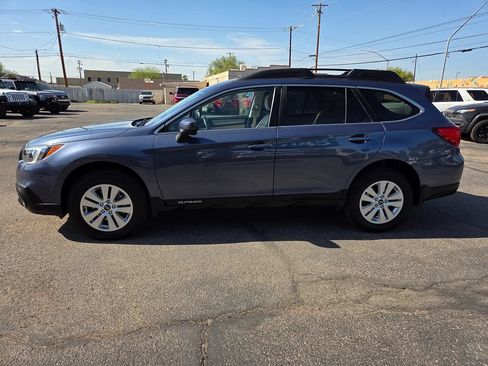 Used 2017 Subaru Outback 2.5i Premium w/ Popular Package #2 AWD/4WD image 17